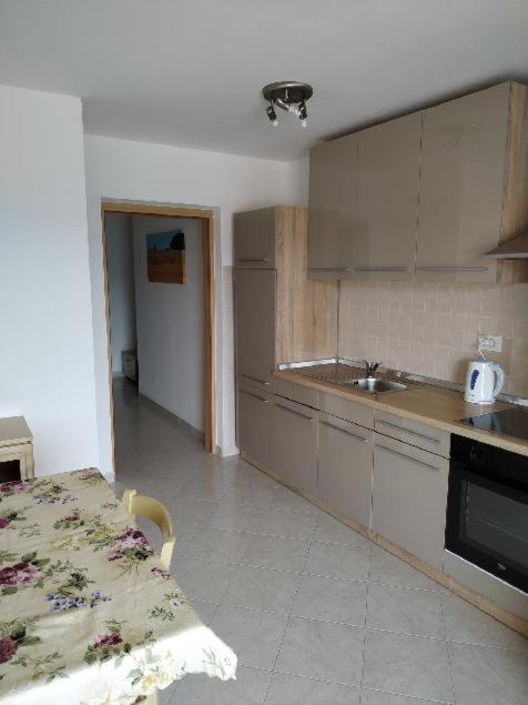 Apartmani Ines Rabac Esterno foto