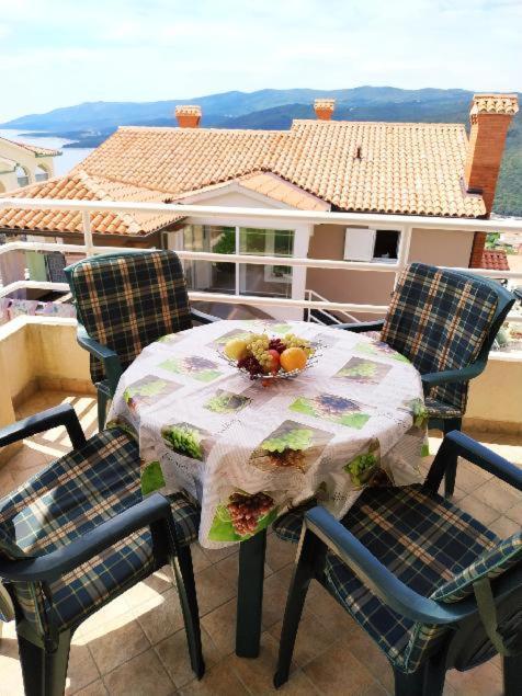Apartmani Ines Rabac Esterno foto